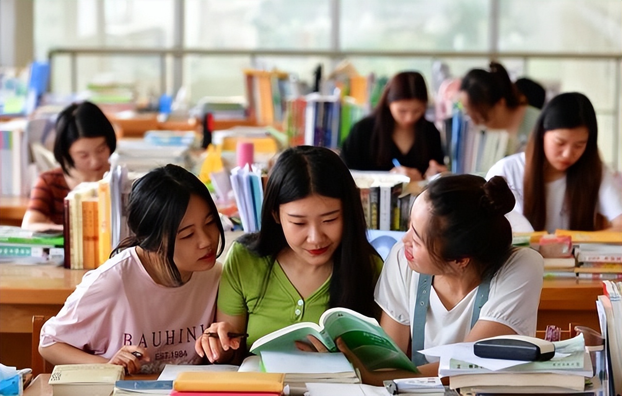 今明两年研究生就业形势,2021年研究生比较容易好考的专业