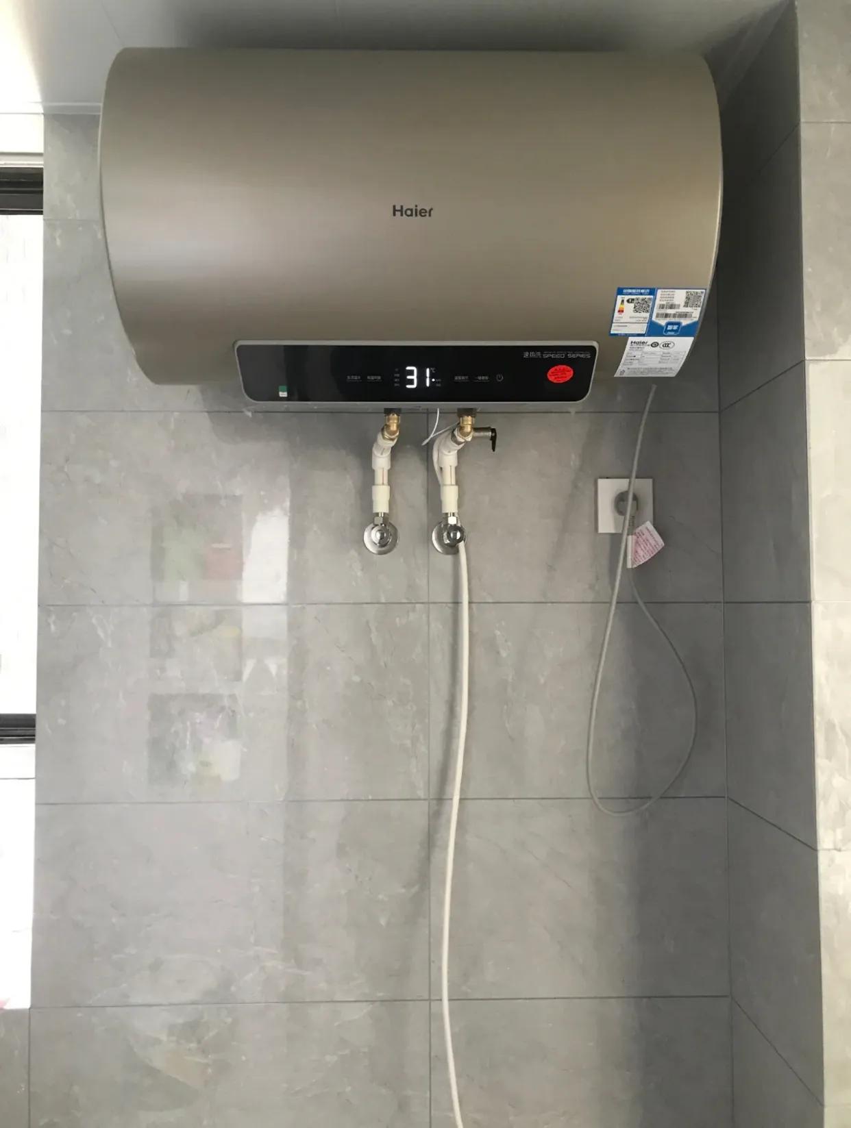 电热水器跟燃气热水器哪个便宜,电热水器和燃气热水器哪个便宜