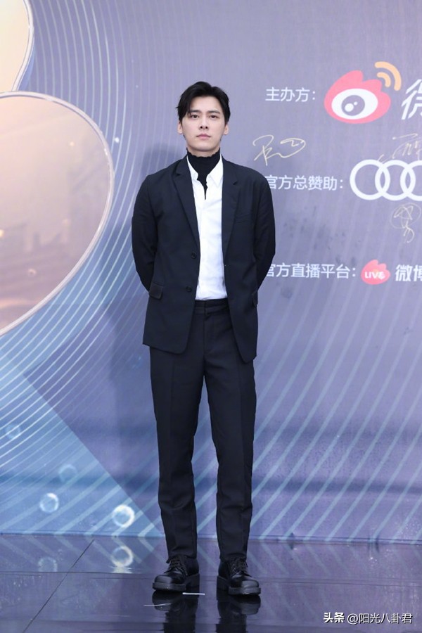 李宇春古装和姚晨对戏,李宇春香奈儿周迅姚晨