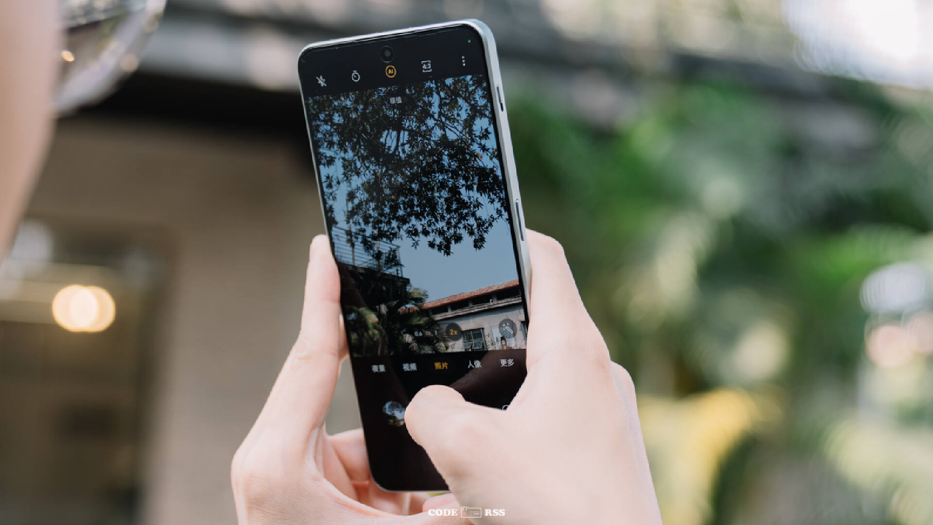 一加Ace2V开箱:16GB内存加顶级屏和天玑9000,超进取的两千元机