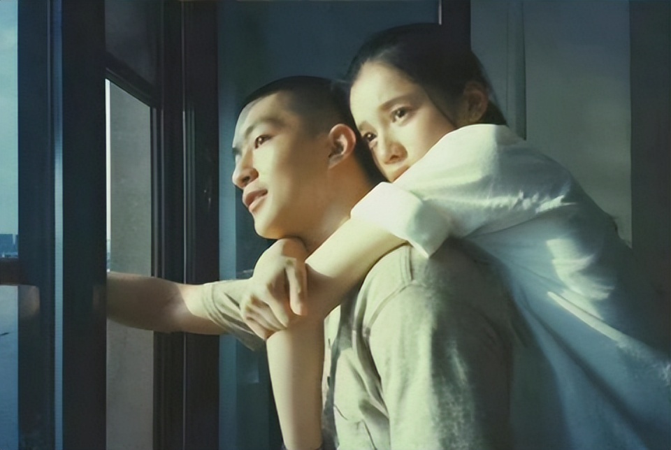 张婧仪青春疼痛文学图片,张婧仪长着青春疼痛文学的脸