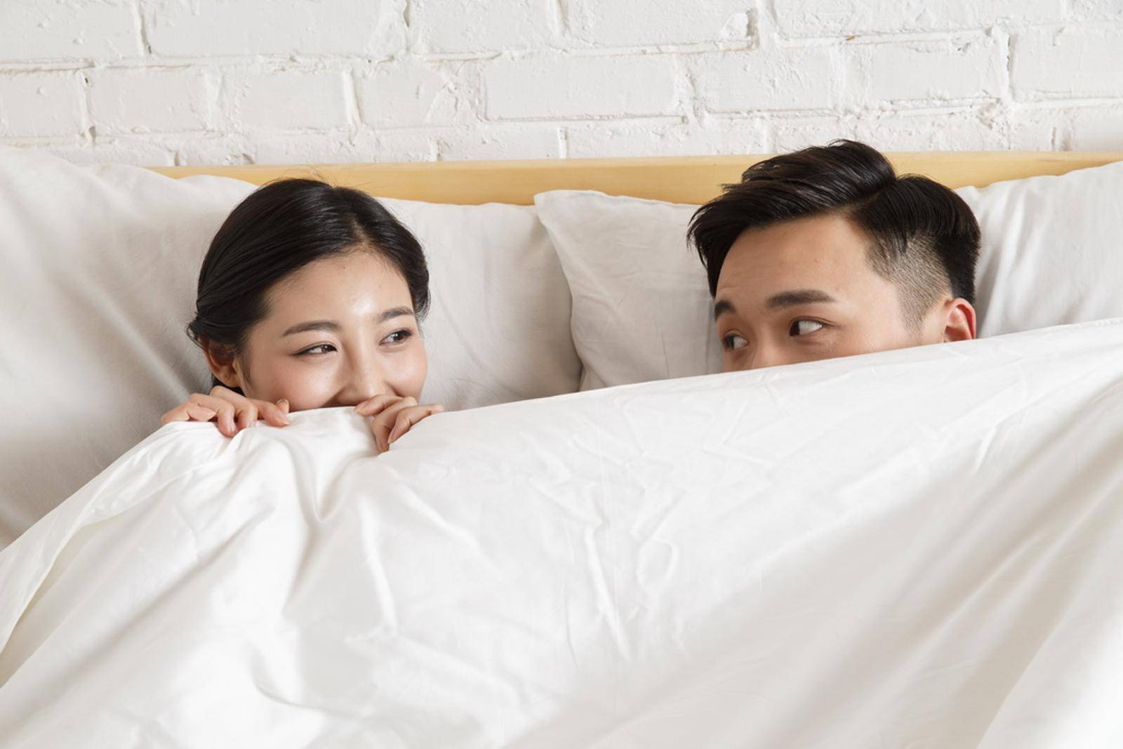 夫妻生活过程中，男人尿尿和射精会同时发生吗？医生为你解答