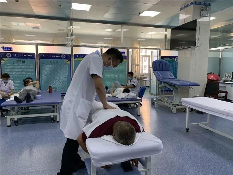 斯琴：让蒙医特色疗法惠及更多人