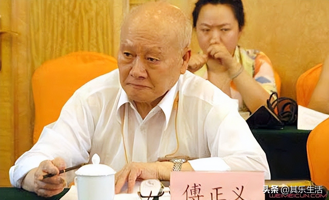 历届中国电影金鸡奖—终身成就奖，谢晋、秦怡等多位艺术家获奖