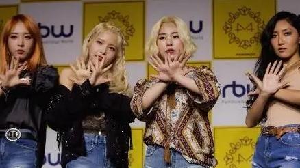 女星华莎被举报,华莎被告涉嫌演出淫乱罪