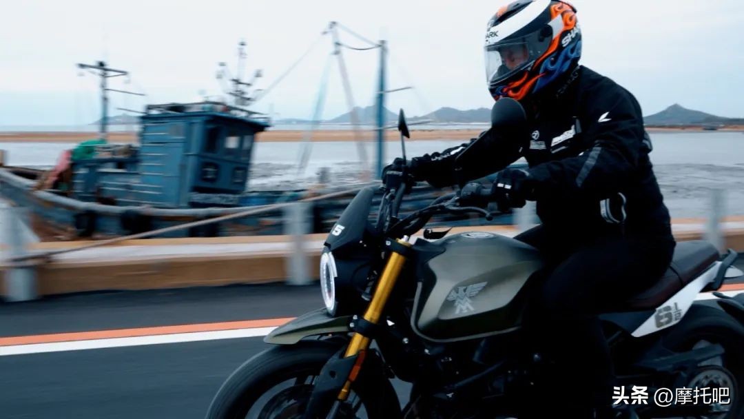 赛文佐650scr攀爬者,摩托莫里尼赛文佐650攀爬版评测