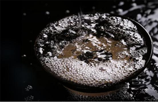 网上买白酒靠谱吗?为何越来越多的人热衷网上买酒?行家一语道破