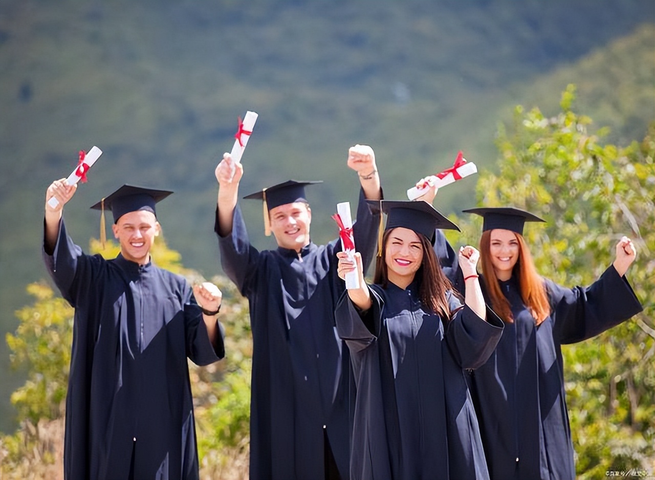 考上研究生可以不去吗,考上研究生可以延迟入学吗