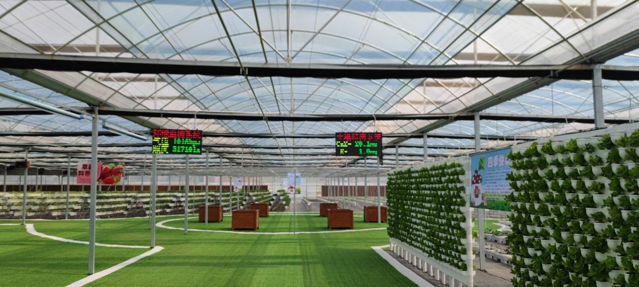 过年买给小朋友的零食礼物,致小朋友的一份礼物请查收