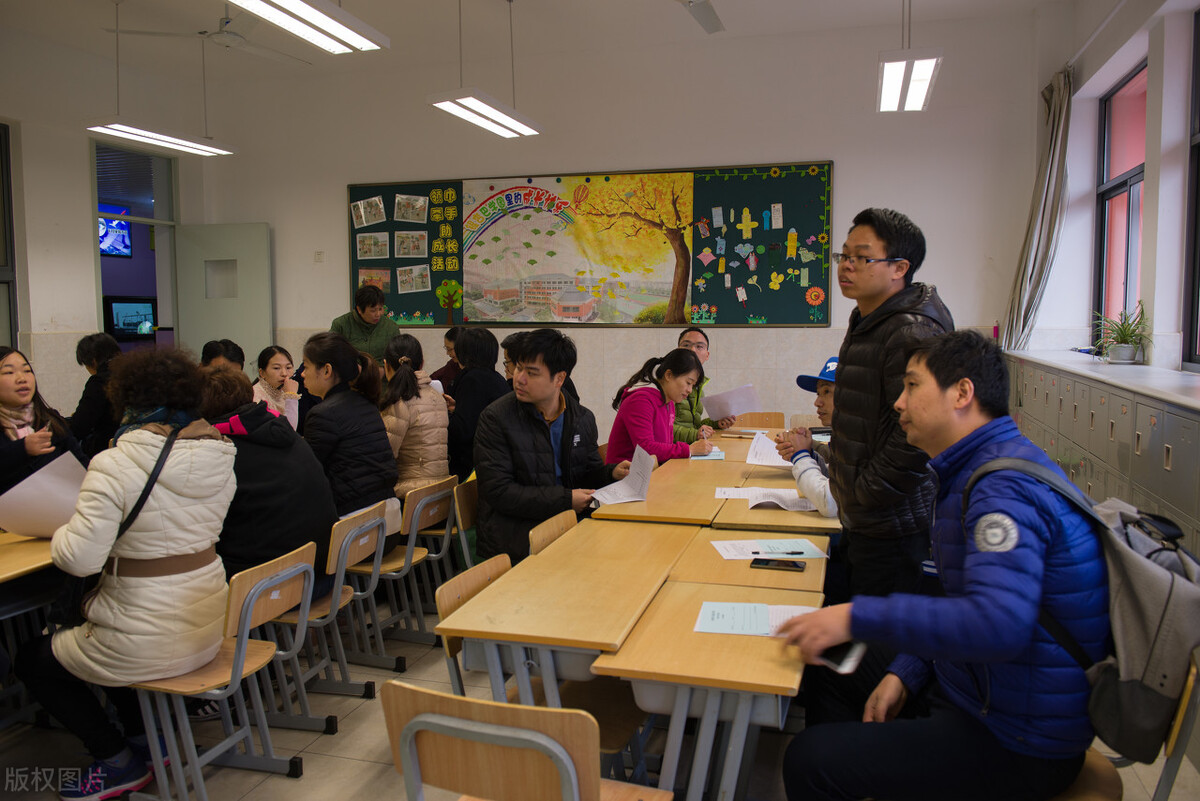 养好教师习惯通往职业幸福——《十二个习惯让教师更幸福》感悟一