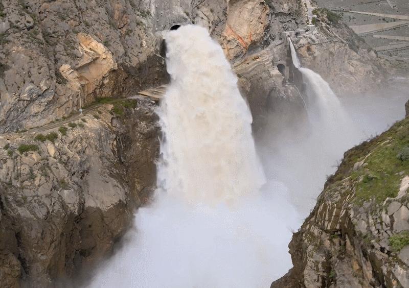憋屎憋尿的四大名场面！华西医生问，你中招了吗？