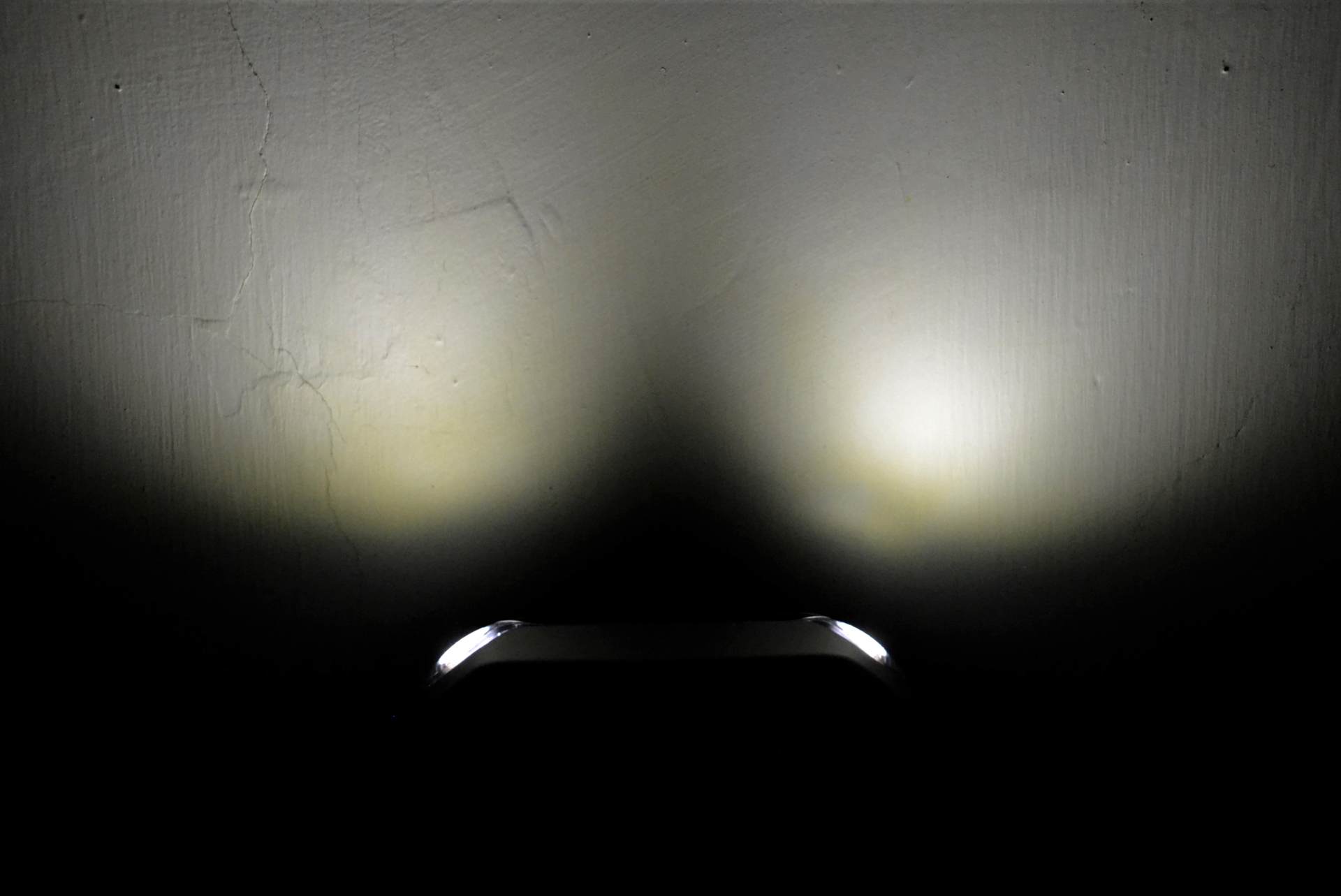 汽车应急启动电源要注意什么,汽车应急启动电源怎么操作安全