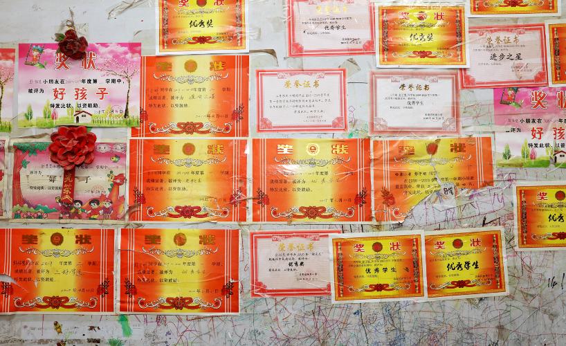 一座“骑手县”的生活与命运