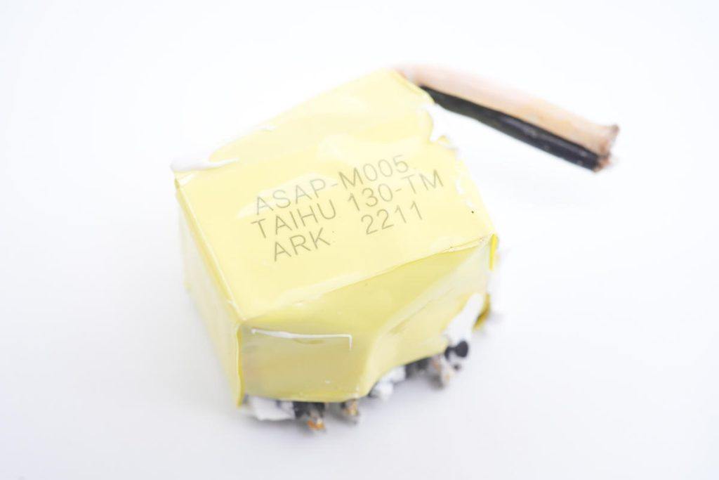 无线快充拆解,27w无线快充拆解步骤