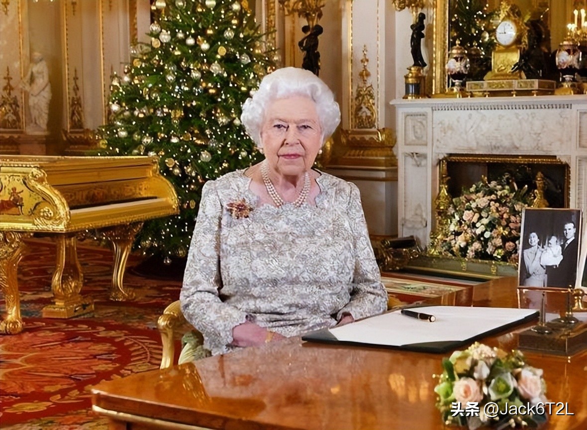 英国王室的基本礼仪和习俗,英国王室权力的变迁