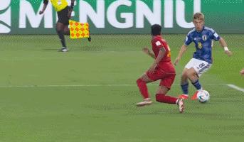 足球比赛中什么情况下会判定越位,世界杯用了什么技术