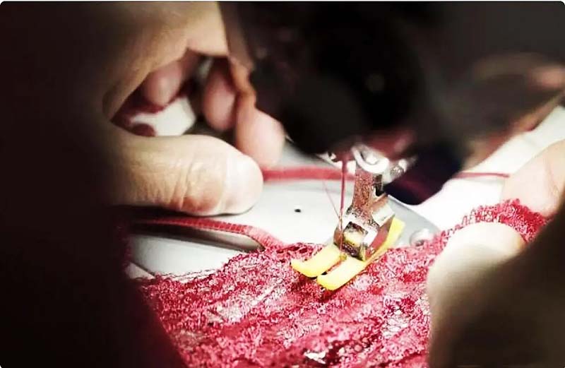 创业卖内衣年入百万,90后卖内衣一个月回本20万