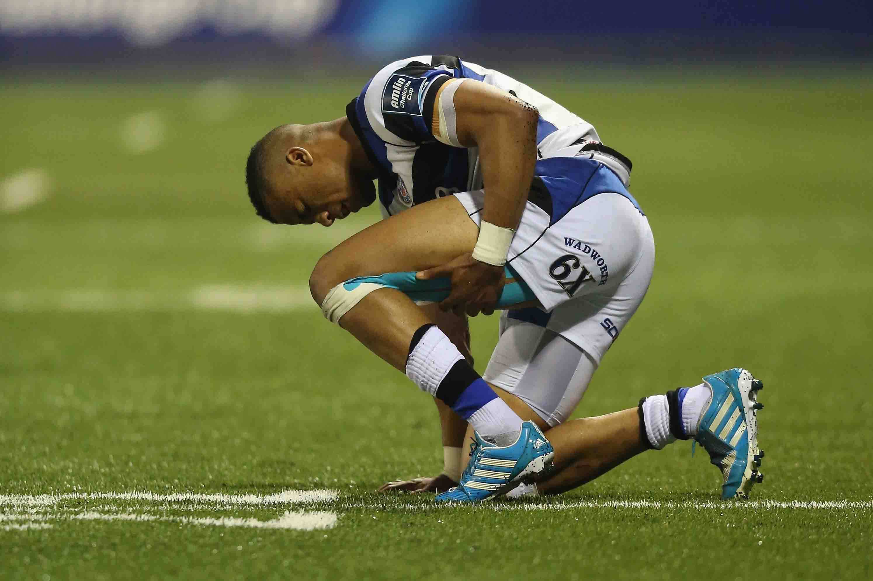 足球常见运动损伤及其急救方法,足球运动中内侧副韧带拉伤原因