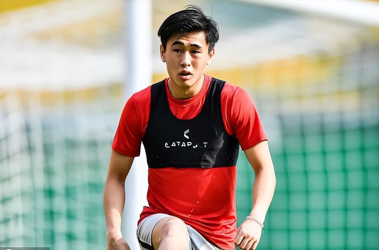 深圳足球队球员转会最新消息,深圳足球最新引援转会消息