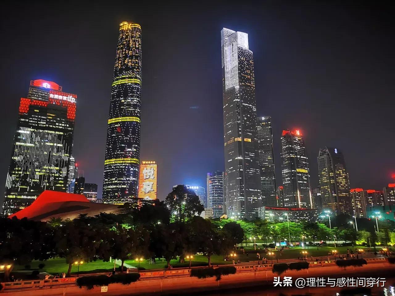 在越南偶遇新加坡小伙,才发现海外华人的眼里竟有着不同的中国