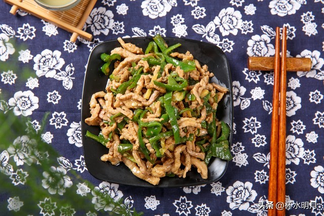 妈宝男老公把6000元工资交给婆婆，三口变阳无钱买药，傻眼（中）