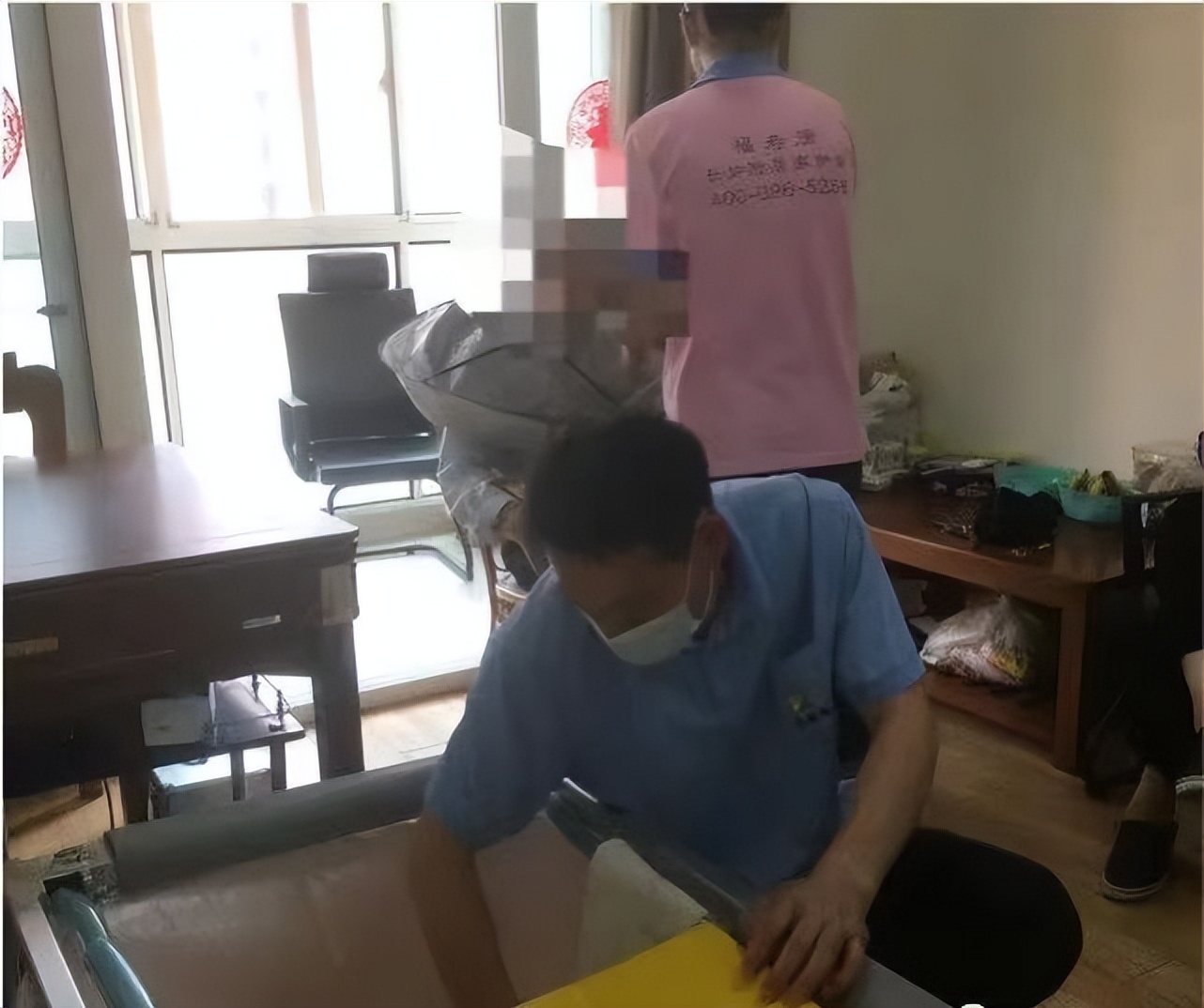 入户助浴师,失能老人享受免费助浴