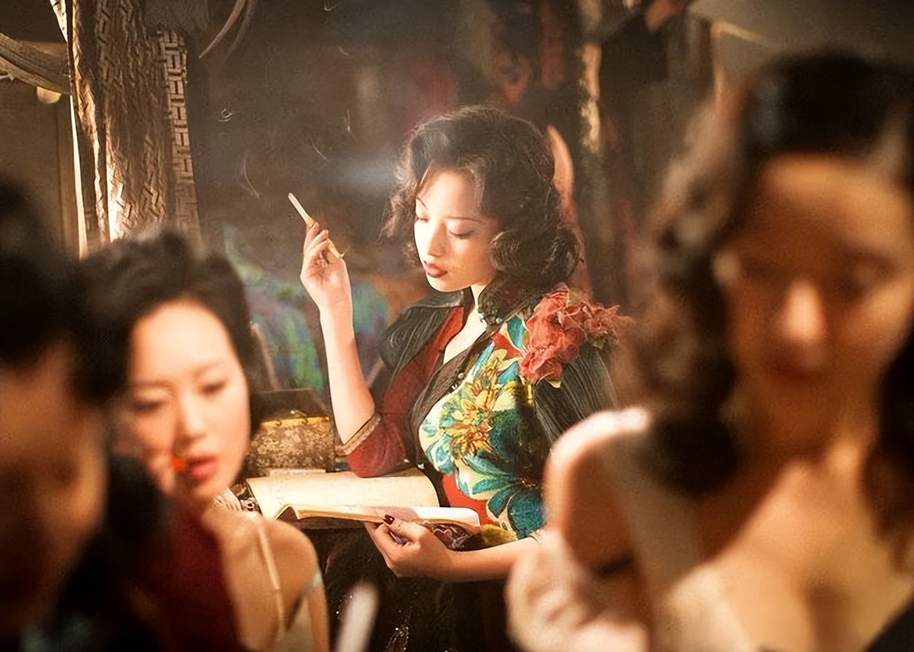 经典抗战战争题材电影排行榜,十部顶级抗日战争电视剧近代