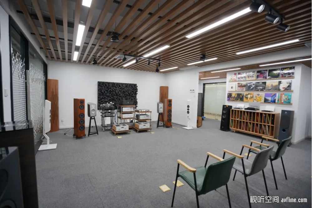 鍙戠儳澶у笀鎺㈠簵,浼楄揪褰遍煶