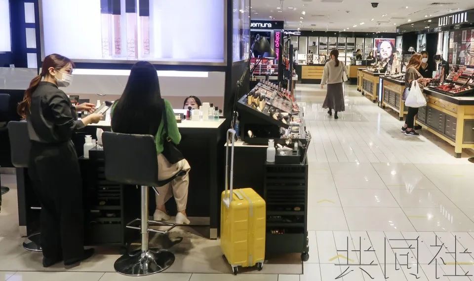 中国游客在日本爆买lv原因,日本游客暴买lv