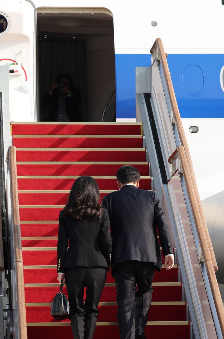 韩国第一夫人发夹,韩国第一夫人灰色造型