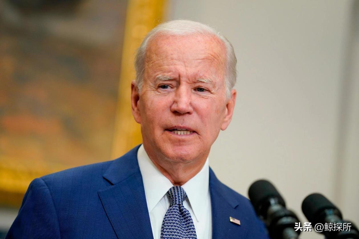 中国刚增持完200亿美债，美就下狠手，美*官高**：维持对华关税惩罚