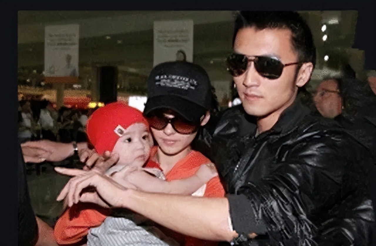 张柏芝否认4胎传闻 (张柏芝现在还怀四胎了吗)