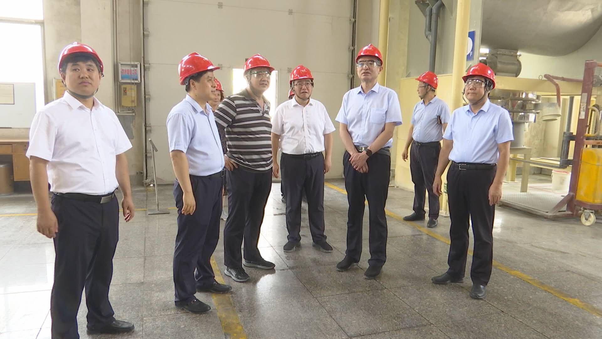 县领导深入建材公司调研,县领导来劳务公司调研工作简报