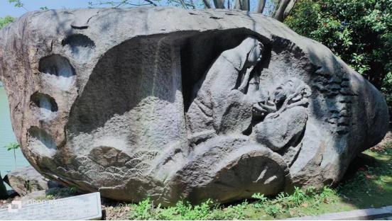 曹娥风景名胜区,曹娥碑景区