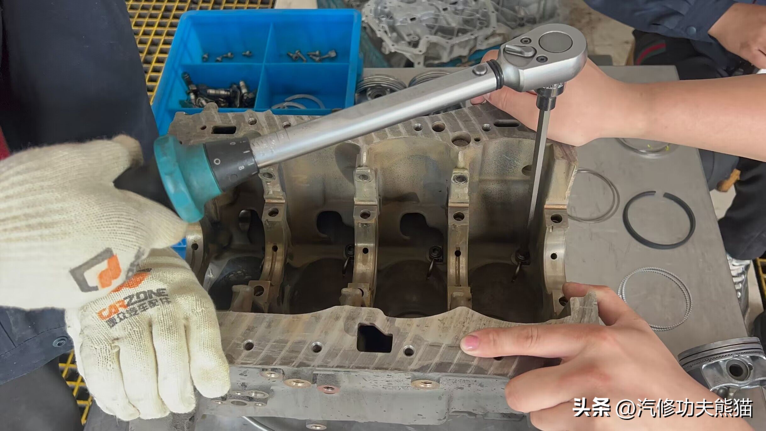 奥迪A4L烧机油！*草烟**公司是让你们烧*草烟**烧钱，我们让你不烧机油