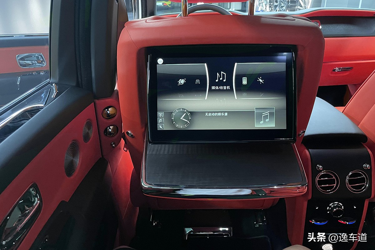 近600万的二手车你见过吗？这台劳斯莱斯库里南是不是你的菜