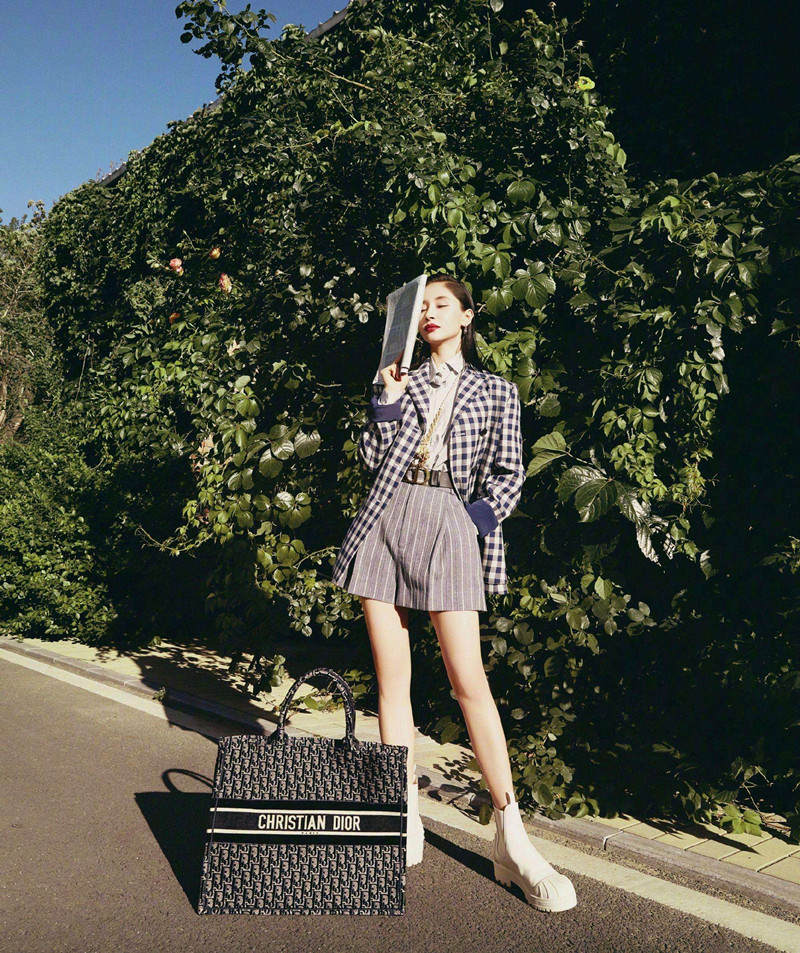 什么人适合穿碎花连衣裙,什么人适合穿碎花长裙图片