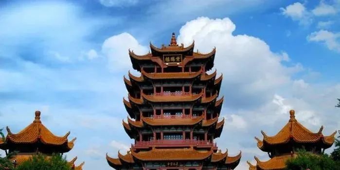 谈平等，仿崔颢《黄鹤楼》依韵仿鲁迅《剥崔颢黄鹤楼诗吊大学生》