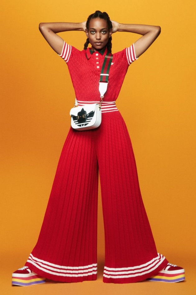 阿迪达斯古驰联名雨伞测试,adidasgucci联名雨伞