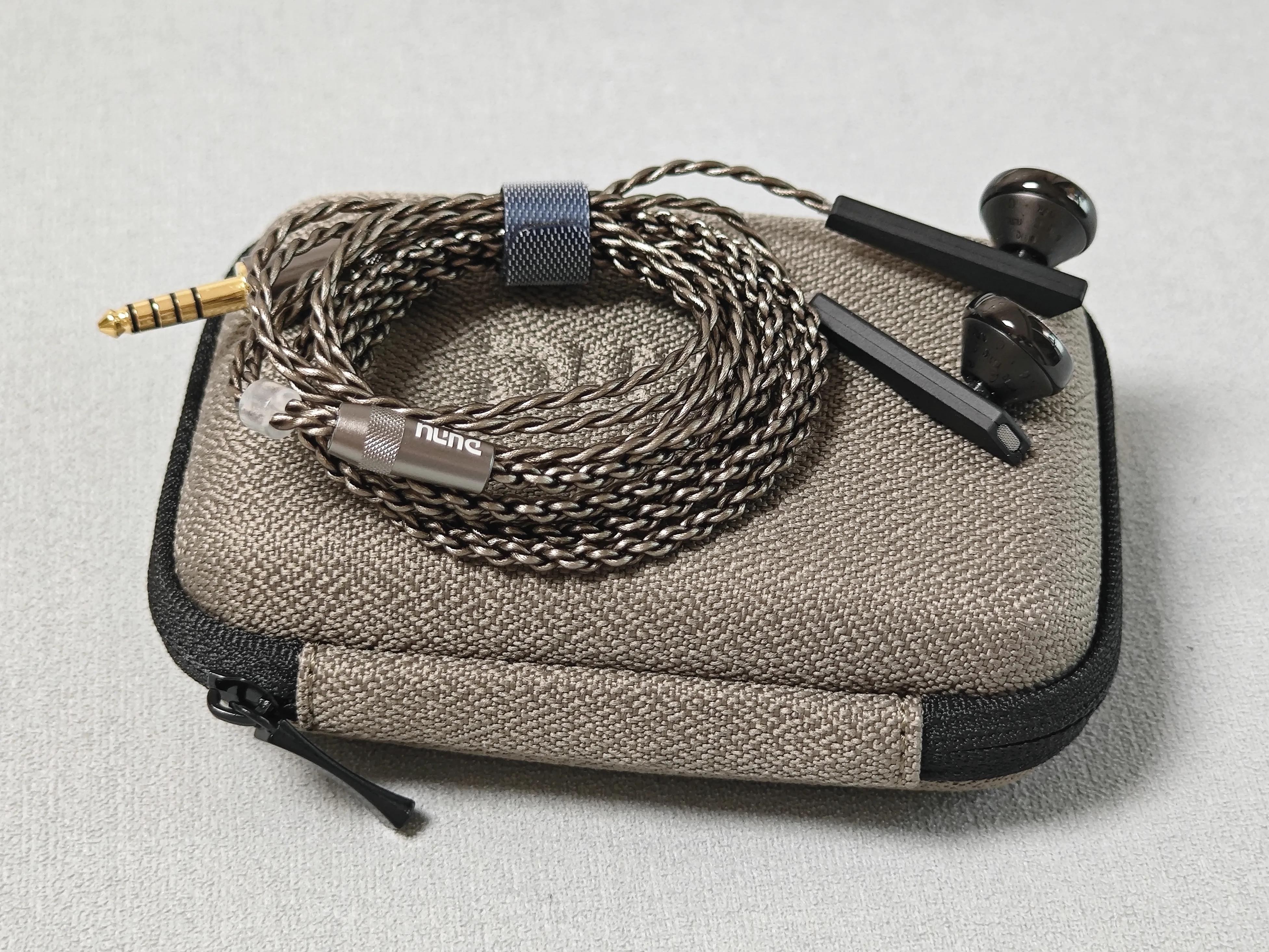 达音科alpha3和titans哪个好,达音科alpha3音质对比ie100pro