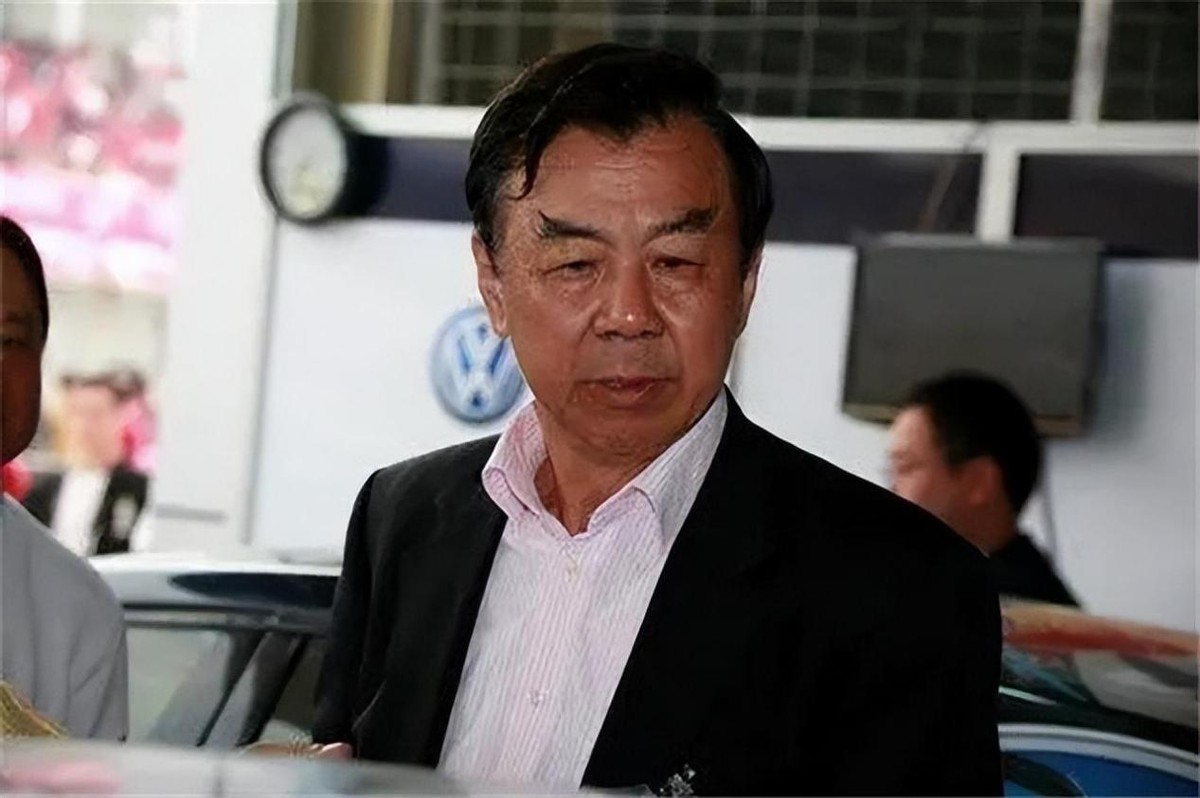 女排功勋袁伟民近况,女排老教练袁伟民的现状