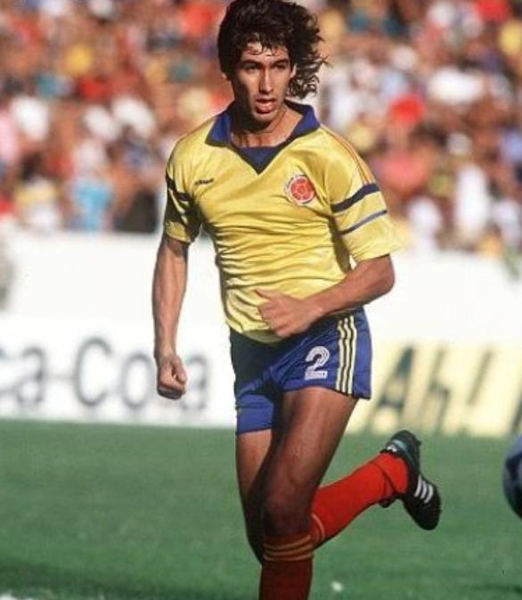 世界杯乌龙球埃斯科巴视频,埃斯科巴乌龙球是不是故意的