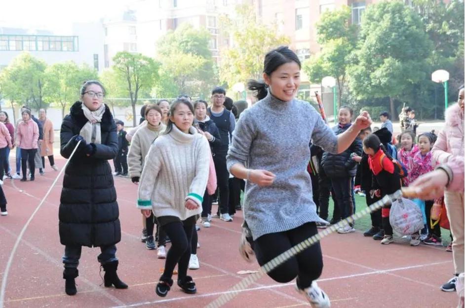 减肥跳绳一次跳多久最佳,跳绳减肥燃脂推荐