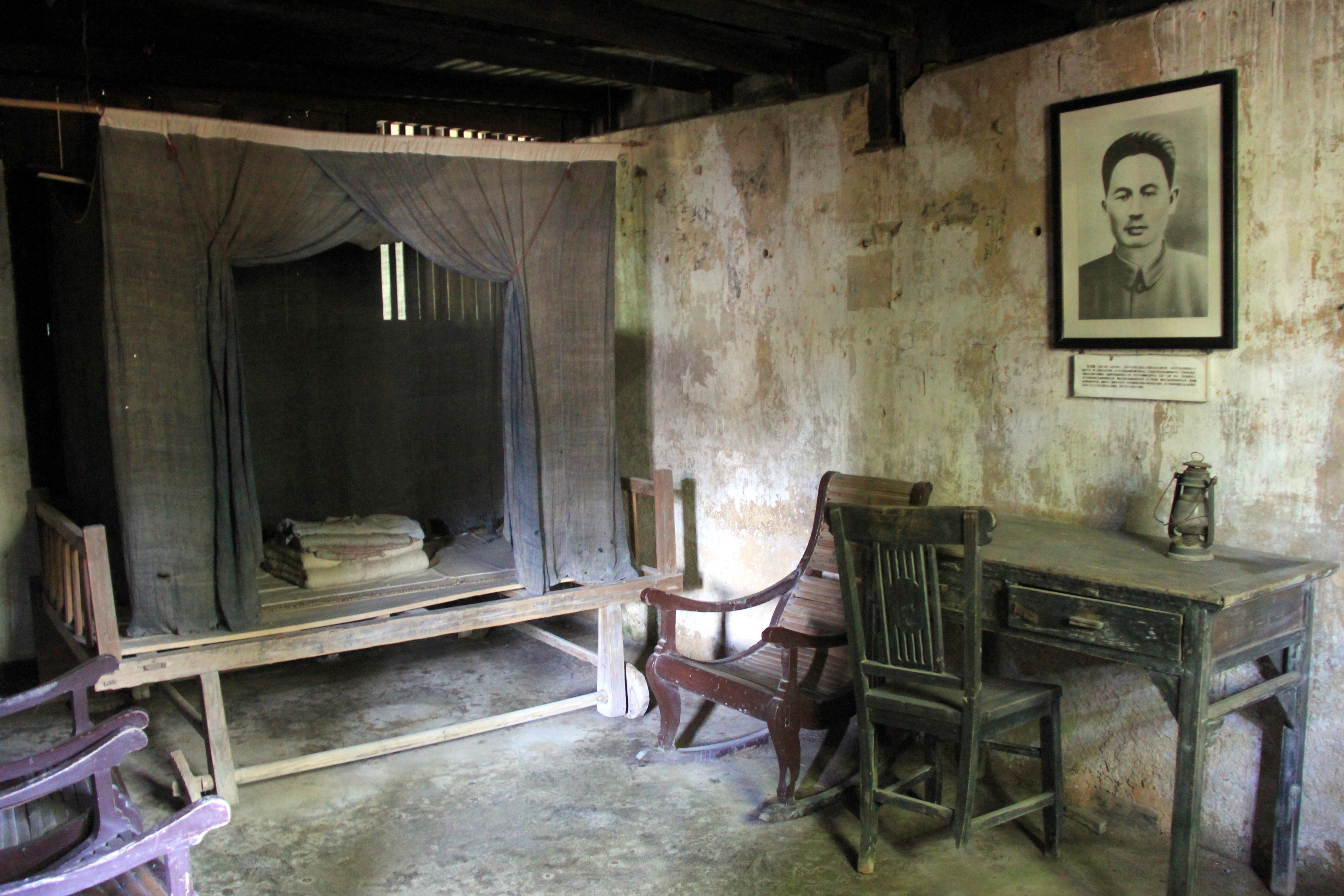 方志敏狱中散文,方志敏在狱中写了几篇著名文章