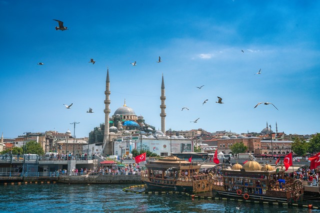 瓦良格号怎么让土耳其放行的,瓦良格号是被土耳其拦截的吗