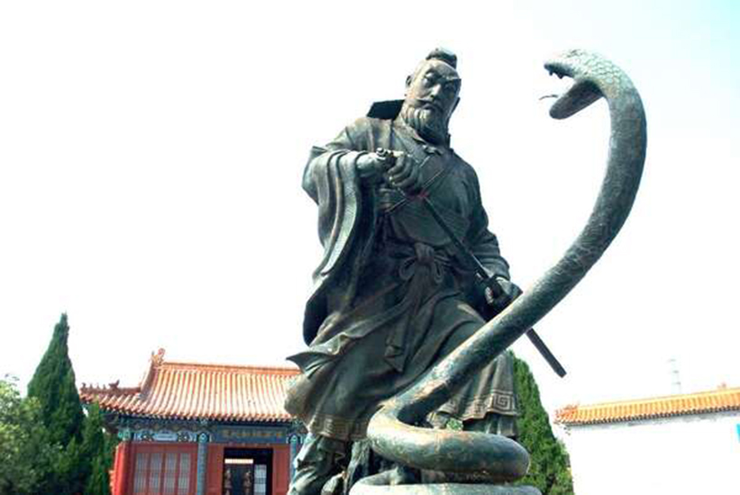 巨蟒吞下的是什么,被巨蟒咬上一口是什么感觉