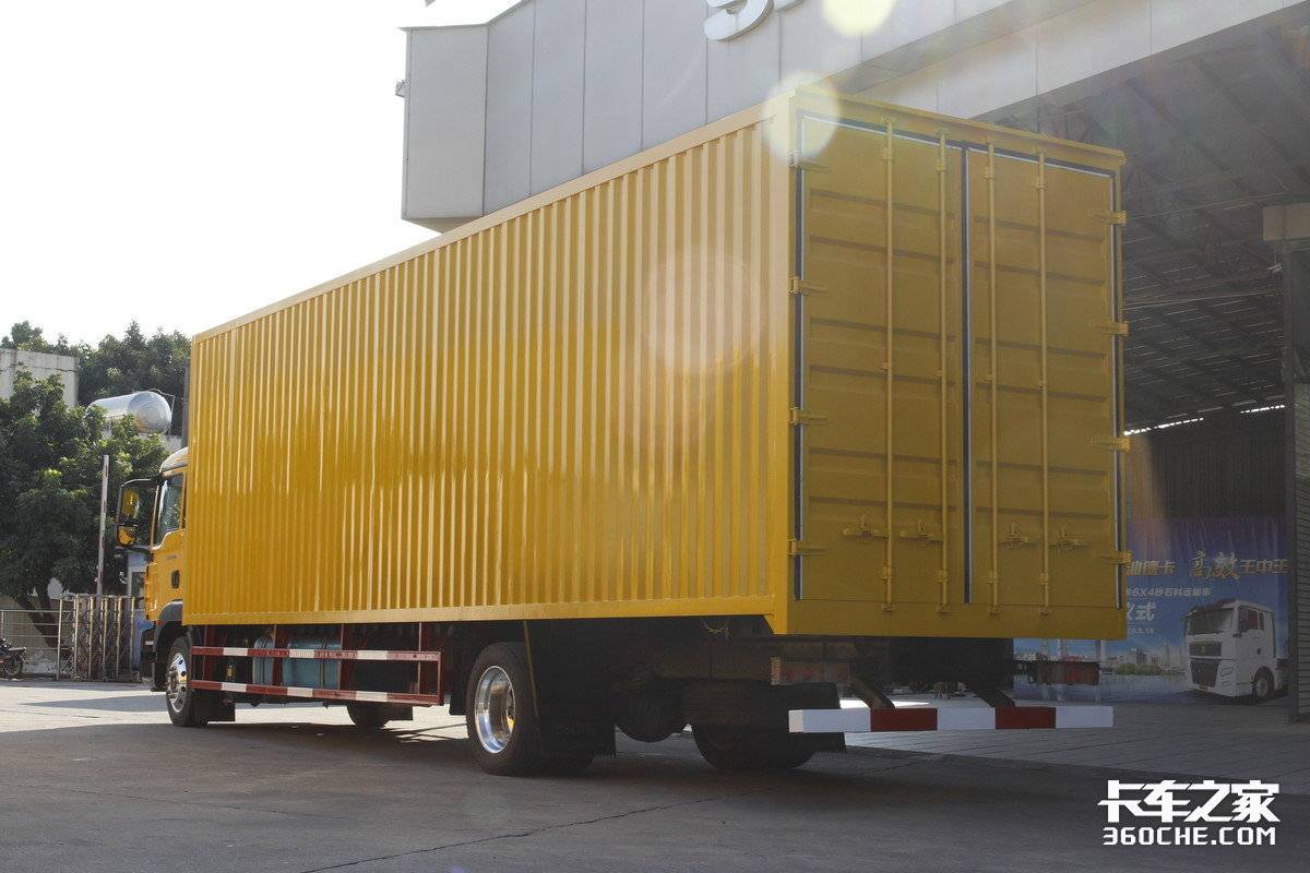 10米大单桥高栏货车,10米货箱单桥车