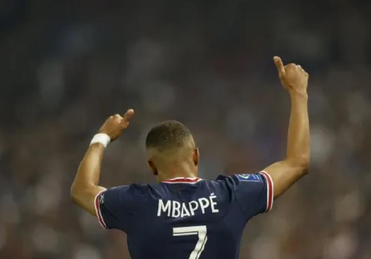 足球史上第一高薪：姆巴佩1.43亿欧元，比梅西内马尔总和都高