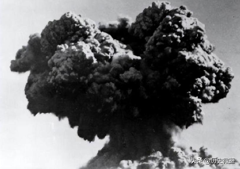 英国向日本投放了几颗原子弹,英国向美国发射24枚导弹吗