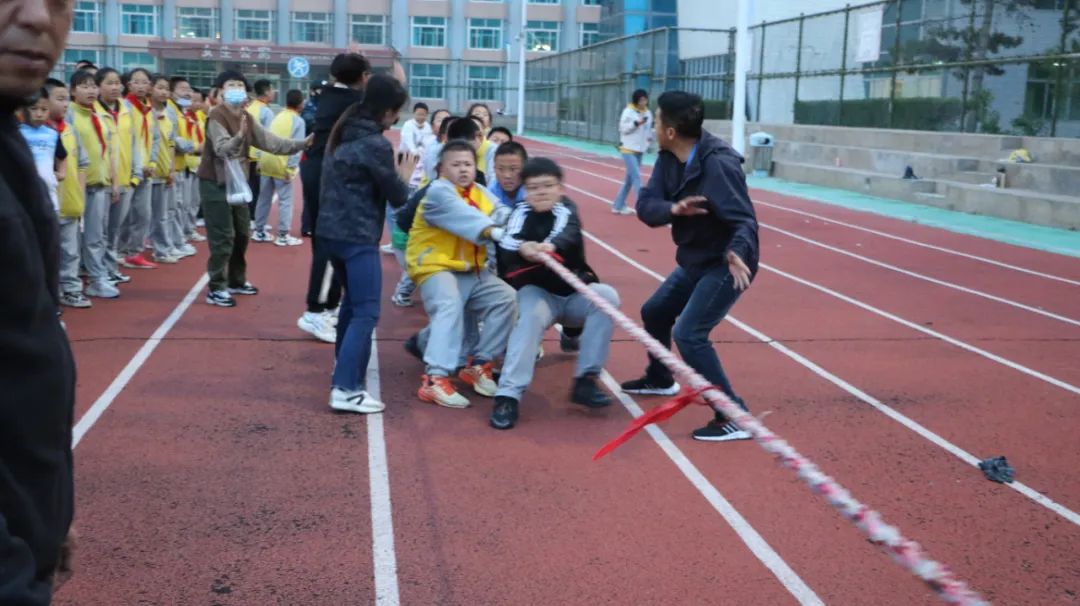 小学生寒假综合实践活动简报,北郊中心小学五年级综合实践活动